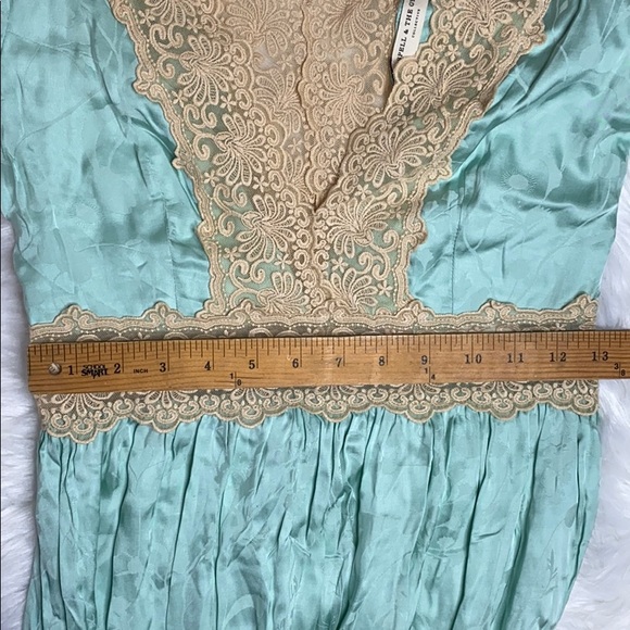 Spell Ocean 🌊 Gown in Seafoam - Picture 15 of 16